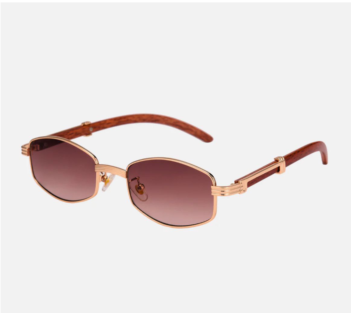 ✨😎 أناقة كلاسيكية بلمسة عصرية مع نظارات شمسية ذهبية وخشبية من Only Vintage Amsterdam Brnd! 😎✨